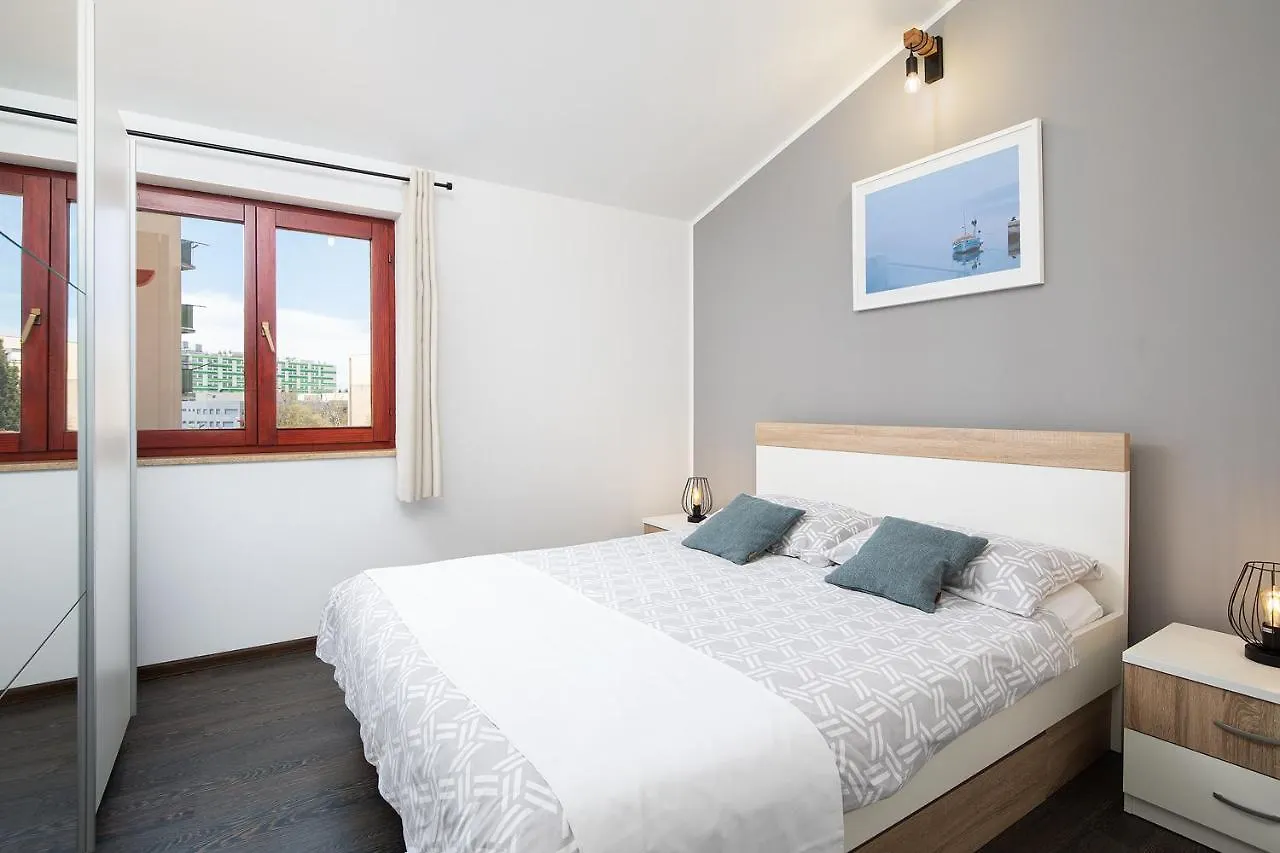 Pula Apartment Near City Centre 0*,