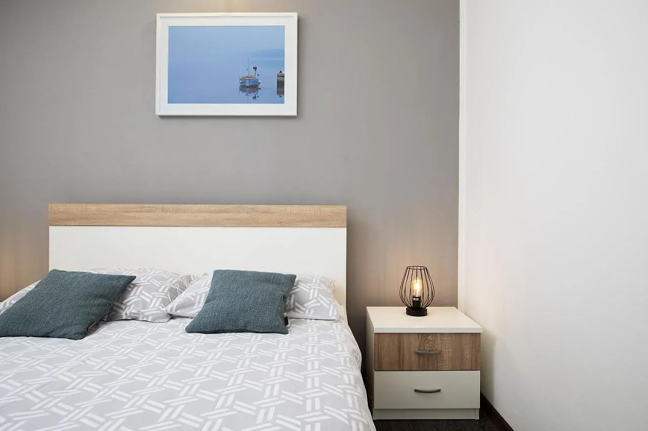 Pula Apartment Near City Centre